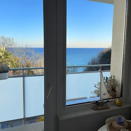 Horizon Z Widokiem Na Morze Gdynia